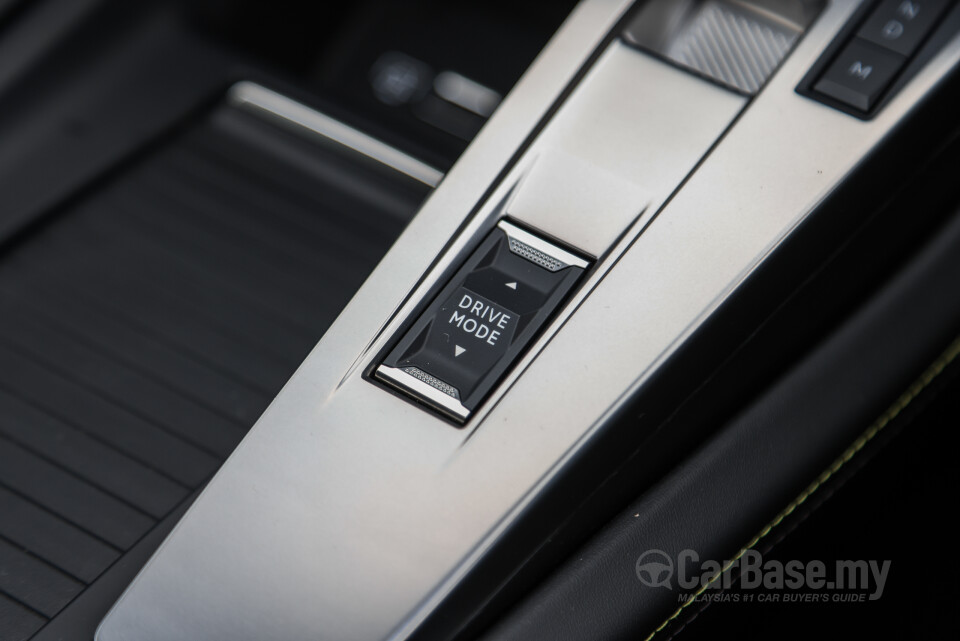 Peugeot 408 P54 (2024) Interior