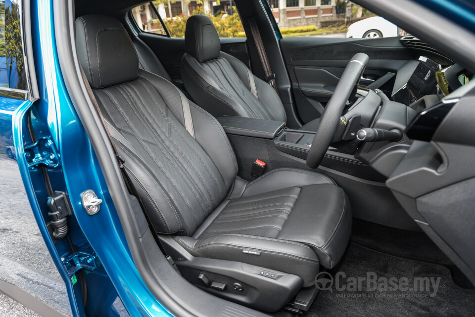 Peugeot 408 P54 (2024) Interior