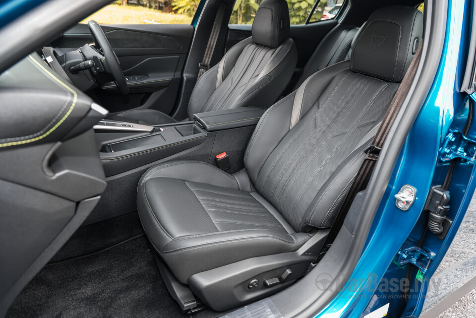Peugeot 408 P54 (2024) Interior