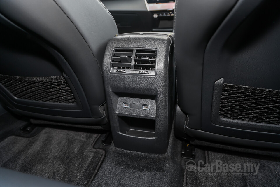 Peugeot 408 P54 (2024) Interior