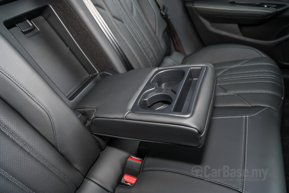 Peugeot 408 P54 (2024) Interior
