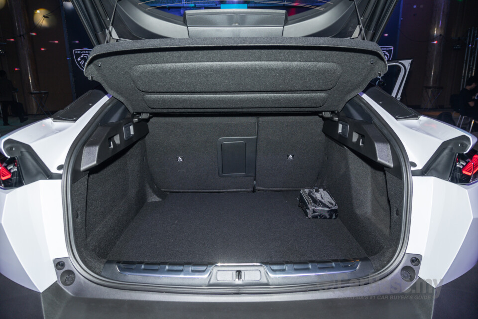 Peugeot 408 P54 (2024) Interior