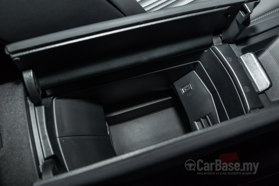 Peugeot 408 P54 (2024) Interior