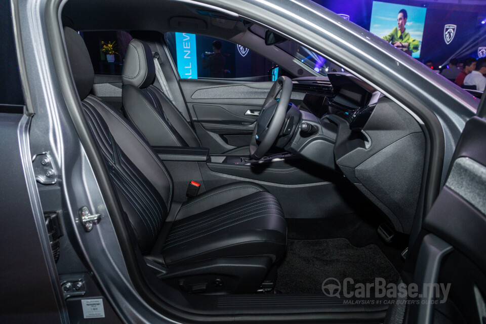 Peugeot 408 P54 (2024) Interior