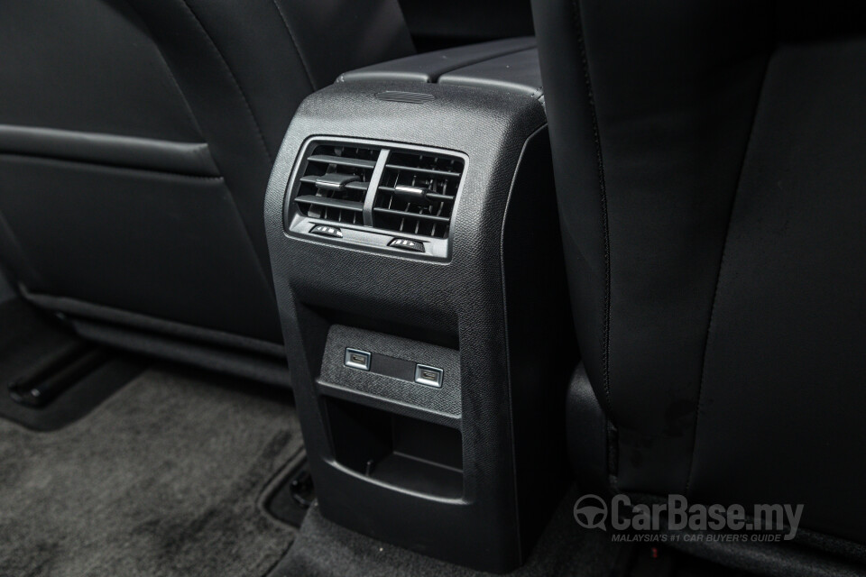 Peugeot 408 P54 (2024) Interior