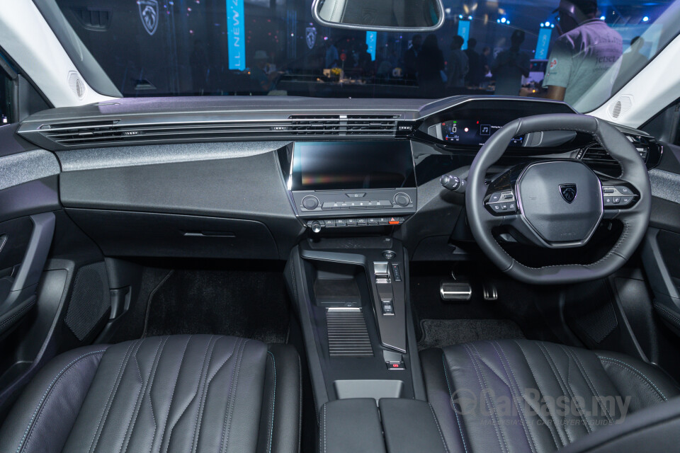 Peugeot 408 P54 (2024) Interior