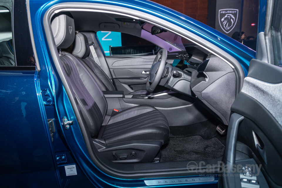 Peugeot 408 P54 (2024) Interior