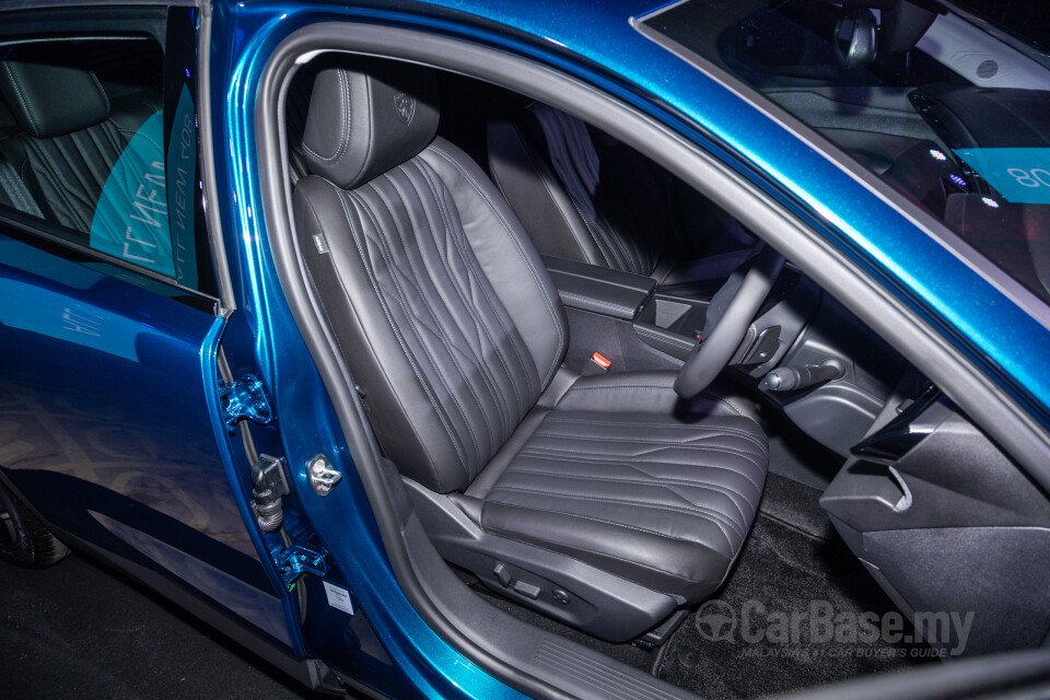 Peugeot 408 P54 (2024) Interior