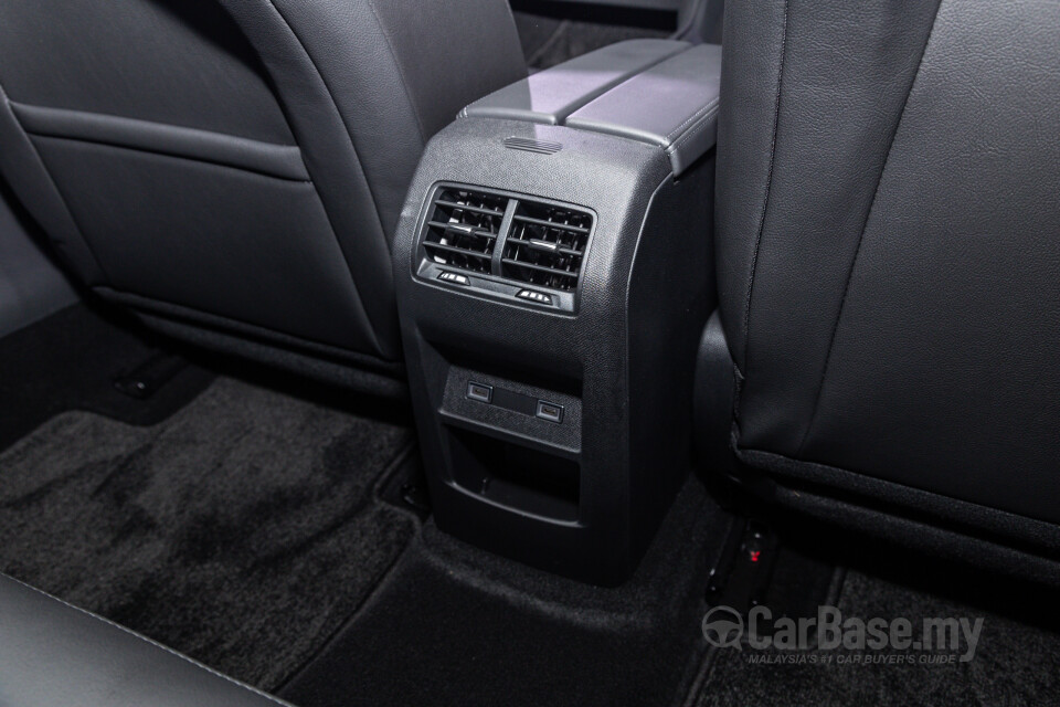 Peugeot 408 P54 (2024) Interior
