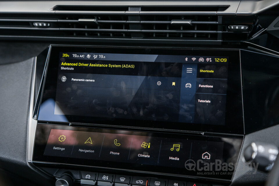 Peugeot 408 P54 (2024) Interior