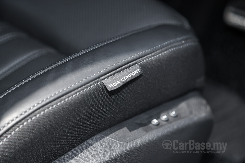 Peugeot 408 P54 (2024) Interior