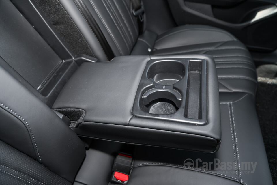 Peugeot 408 P54 (2024) Interior