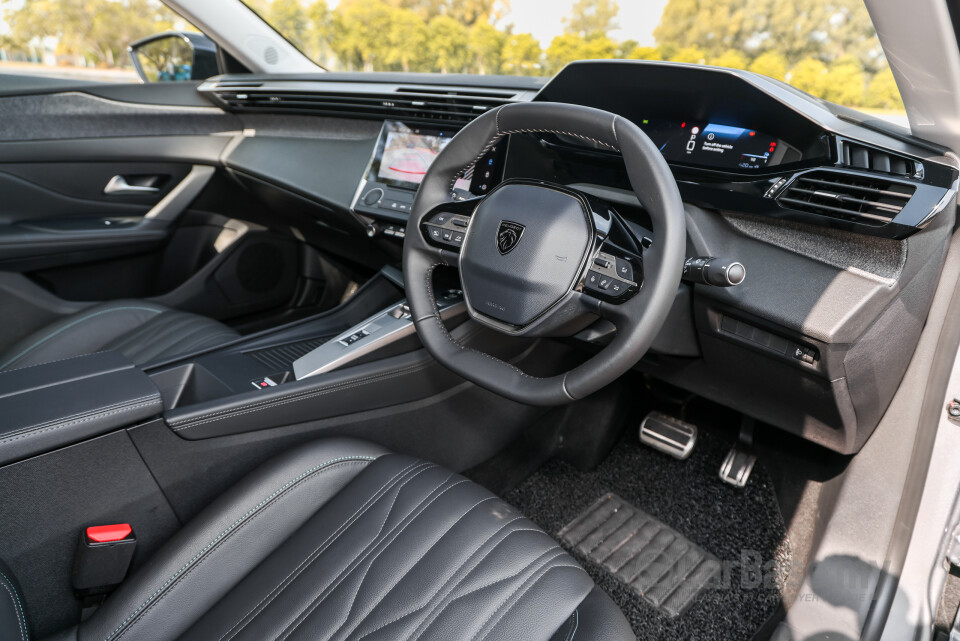 Peugeot 408 P54 (2024) Interior