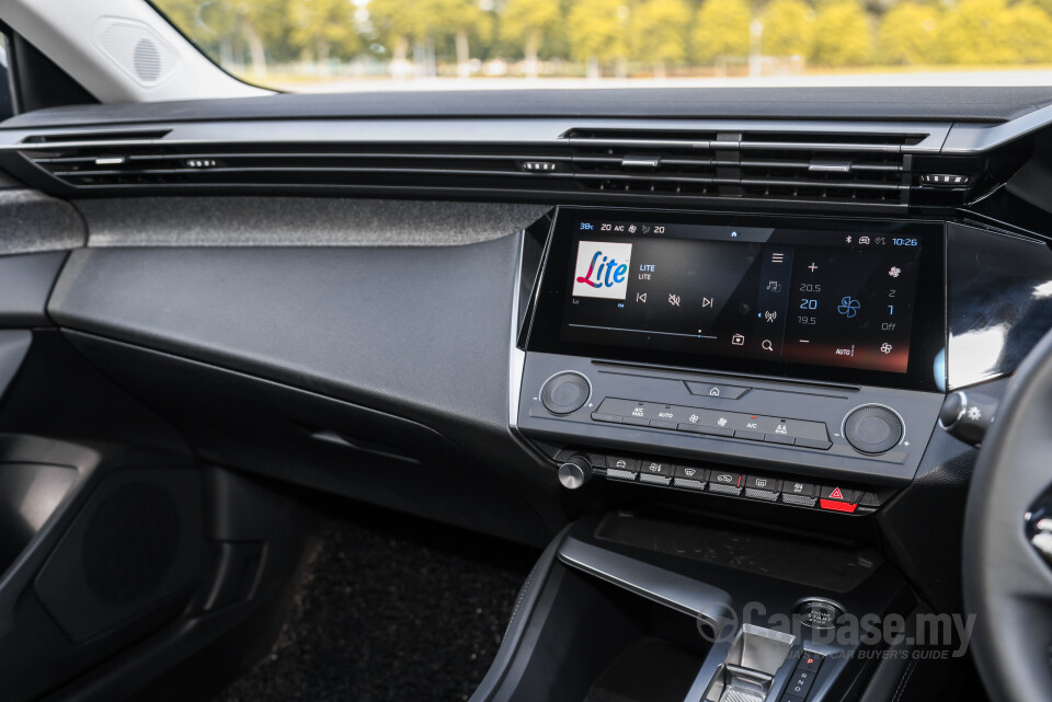 Peugeot 408 P54 (2024) Interior