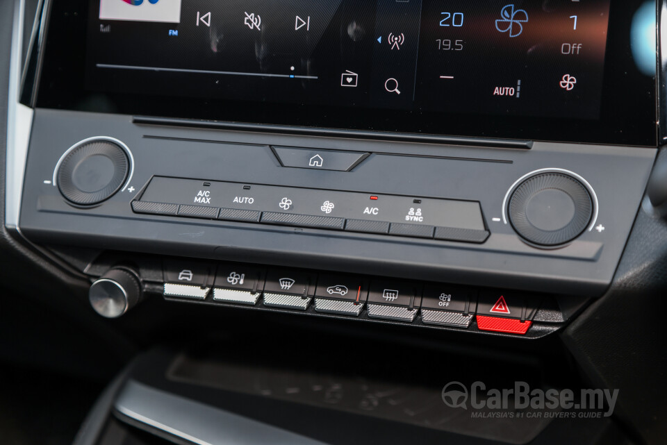 Peugeot 408 P54 (2024) Interior