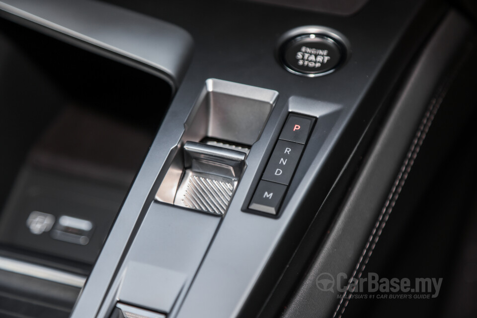 Peugeot 408 P54 (2024) Interior
