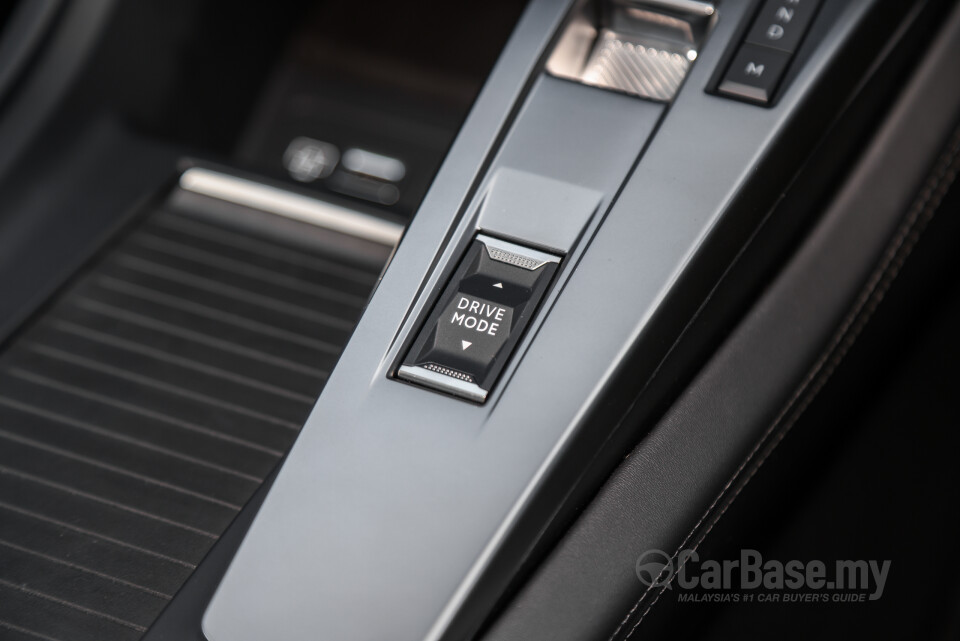 Peugeot 408 P54 (2024) Interior