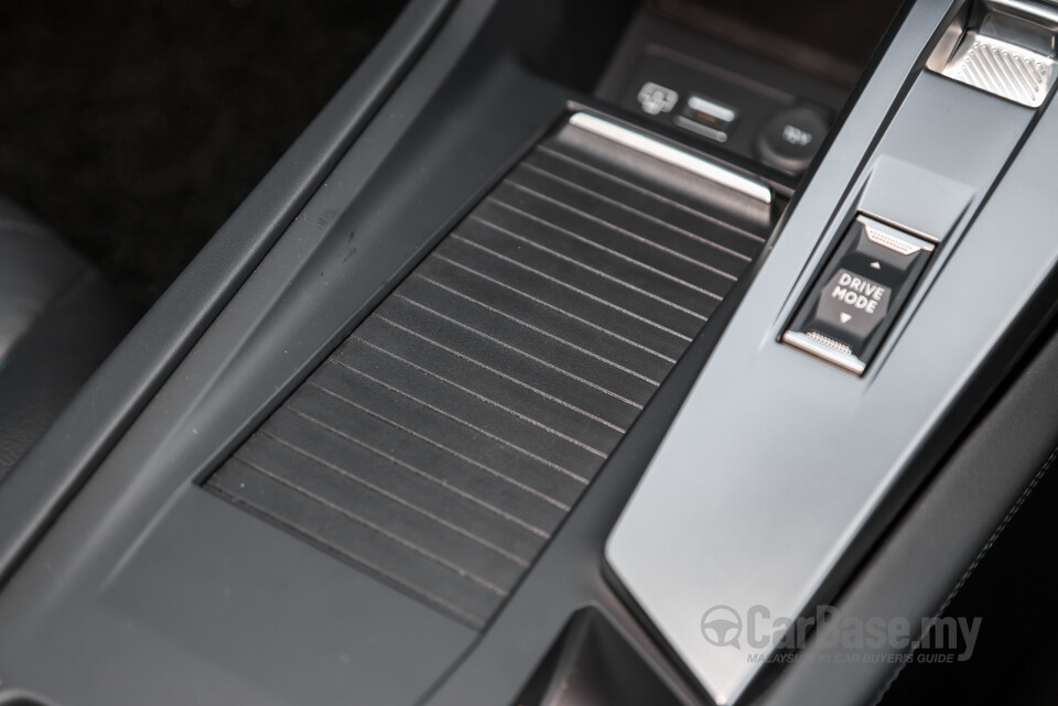 Peugeot 408 P54 (2024) Interior