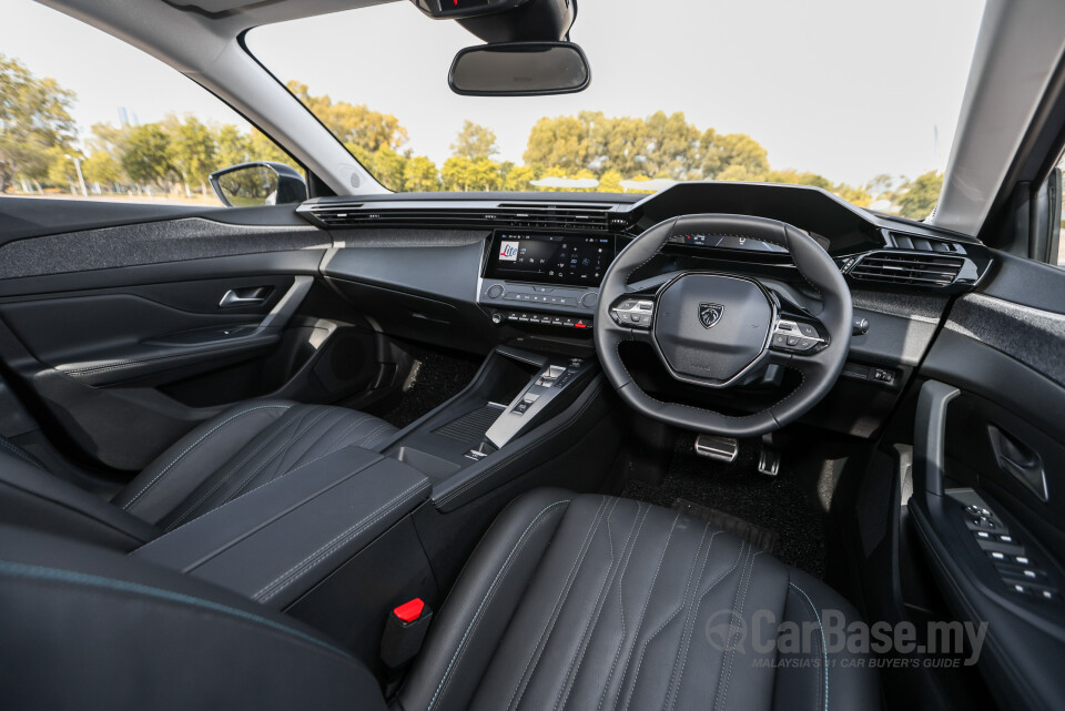 Peugeot 408 P54 (2024) Interior