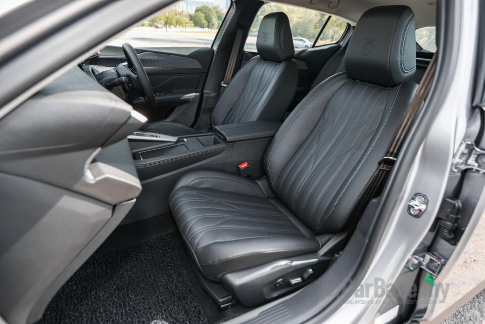 Peugeot 408 P54 (2024) Interior
