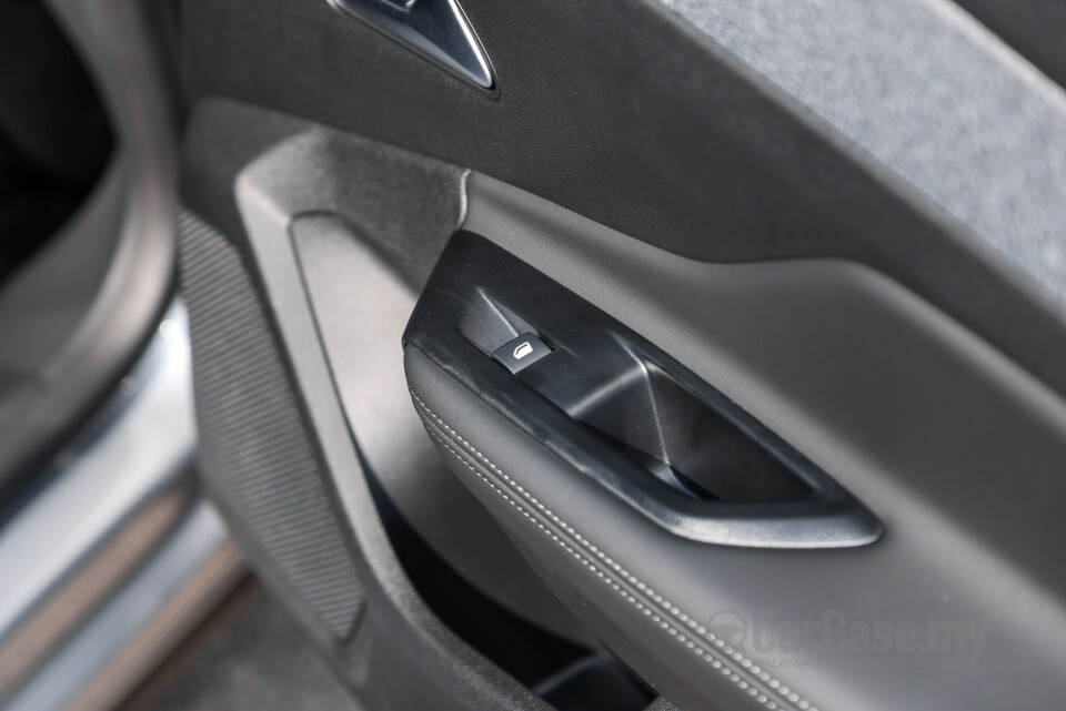 Peugeot 408 P54 (2024) Interior