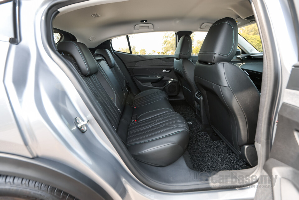 Peugeot 408 P54 (2024) Interior