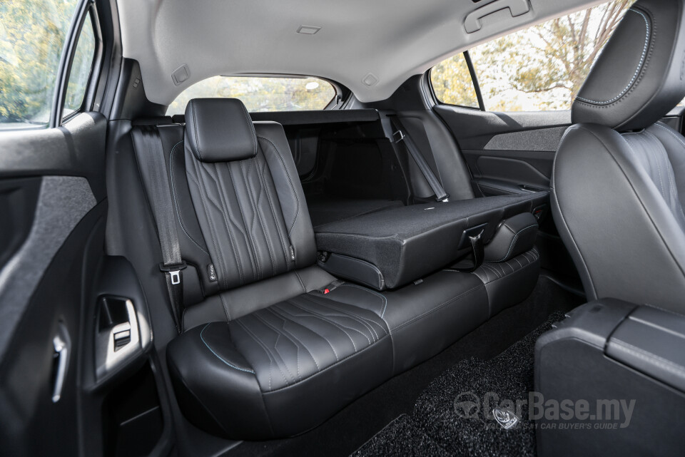 Peugeot 408 P54 (2024) Interior
