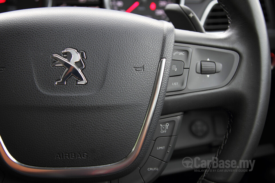 Toyota Fortuner AN160 (2016) Interior