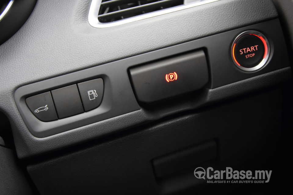 Peugeot 508 Mk1 (2012) Interior