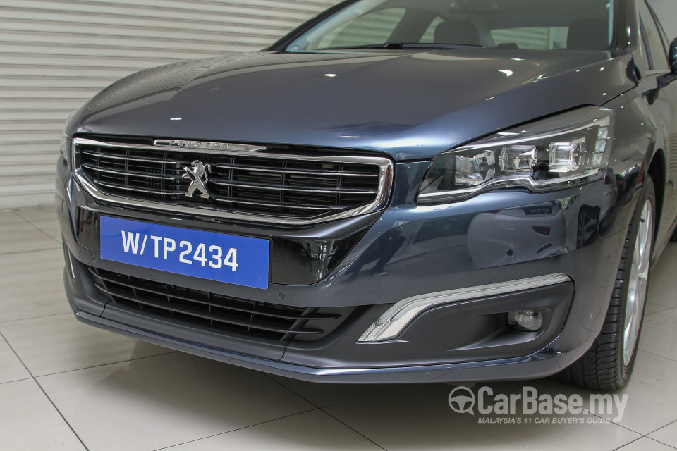 Peugeot 508 Mk1 Facelift (2015) Exterior