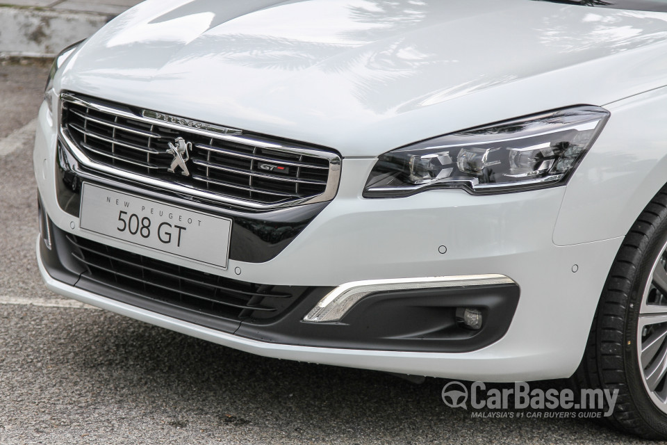 Peugeot 508 Mk1 Facelift (2015) Exterior