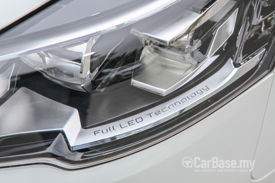 Peugeot 508 Mk1 Facelift (2015) Exterior