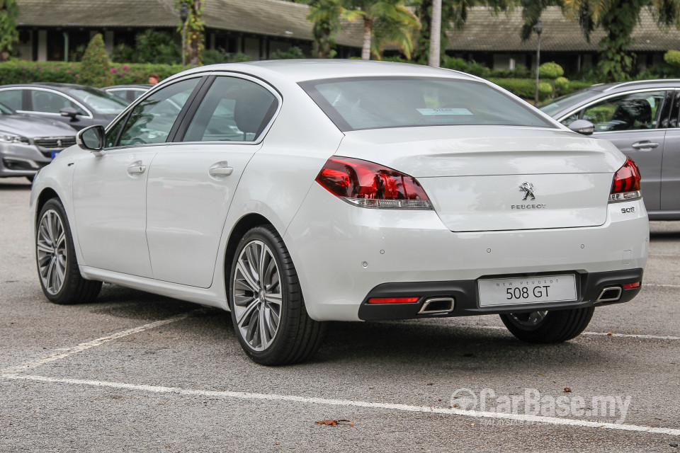 Peugeot 508 Mk1 Facelift (2015) Exterior
