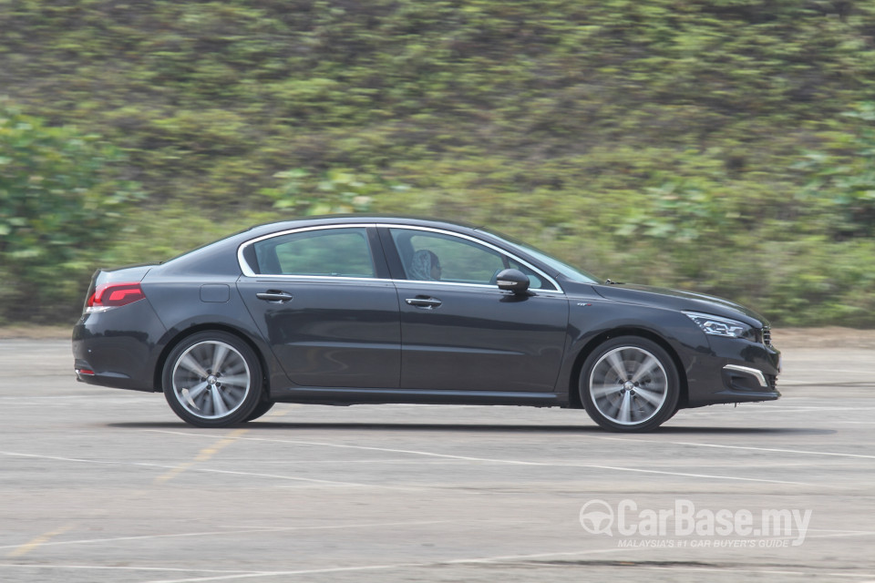 Peugeot 508 Mk1 Facelift (2015) Exterior