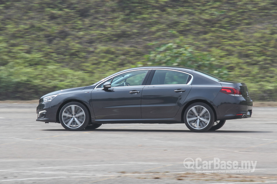 Peugeot 508 Mk1 Facelift (2015) Exterior