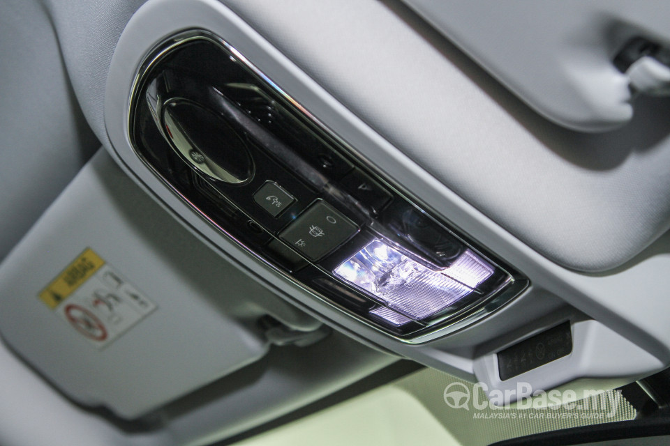 Peugeot 508 Mk1 Facelift (2015) Interior
