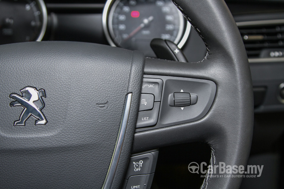 Peugeot 508 Mk1 Facelift (2015) Interior