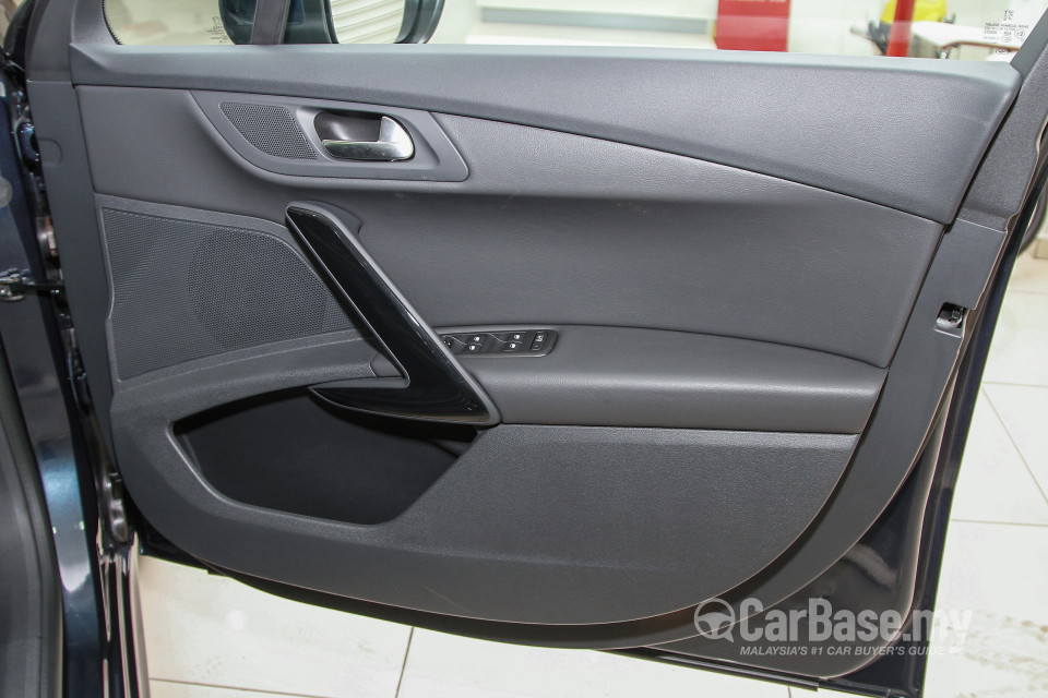 Peugeot 508 Mk1 Facelift (2015) Interior