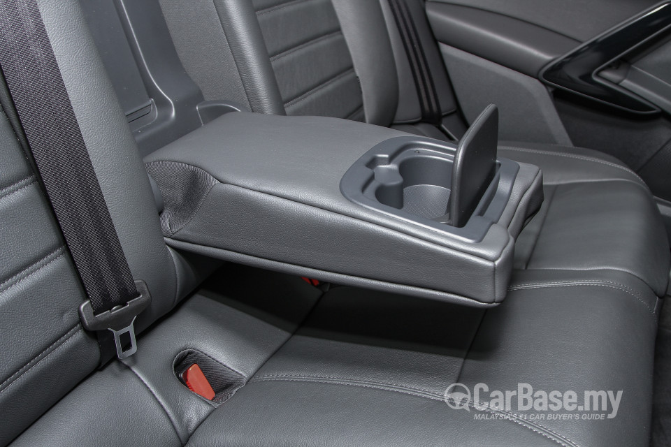 Peugeot 508 Mk1 Facelift (2015) Interior