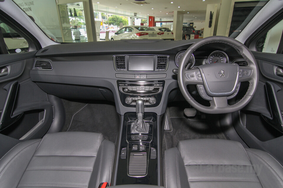 Land Rover Range Rover L405 (2013) Interior