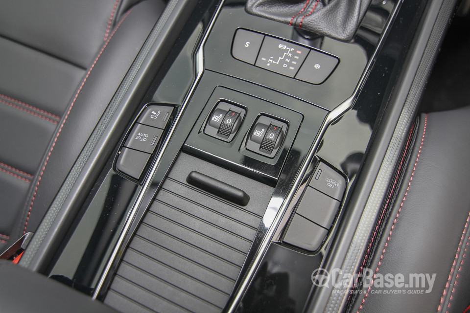 Peugeot 508 Mk1 Facelift (2015) Interior