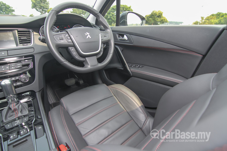 Peugeot 508 Mk1 Facelift (2015) Interior