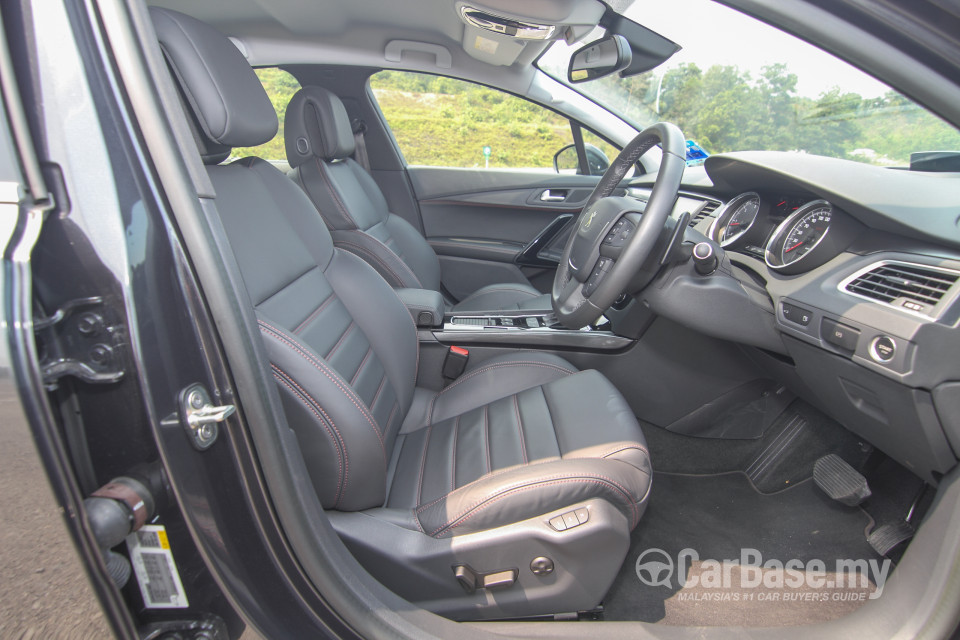 Peugeot 508 Mk1 Facelift (2015) Interior