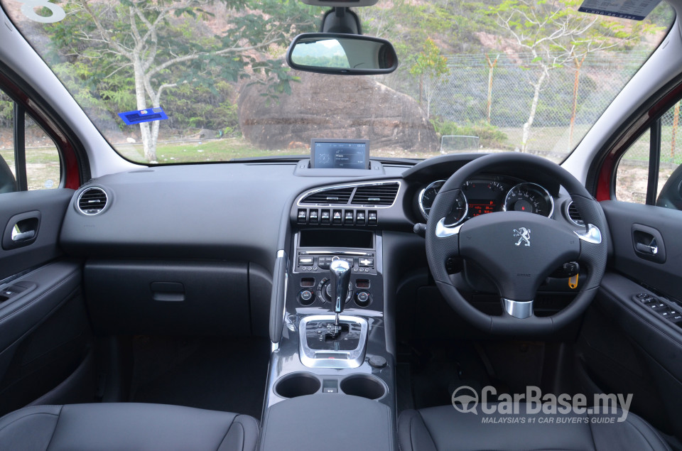 Peugeot 3008 Mk1 Facelift (2014) Interior