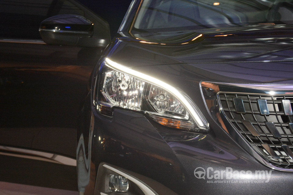 Peugeot 3008 P84 (2017) Exterior