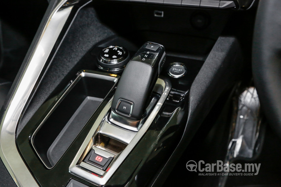 Peugeot 3008 P84 (2017) Interior