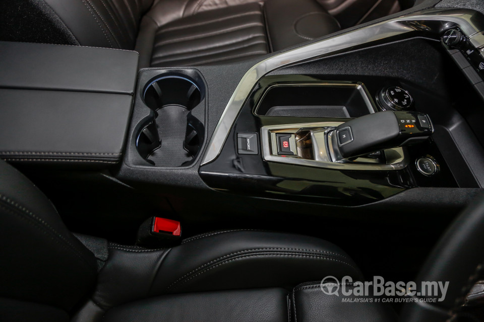 Peugeot 3008 P84 (2017) Interior