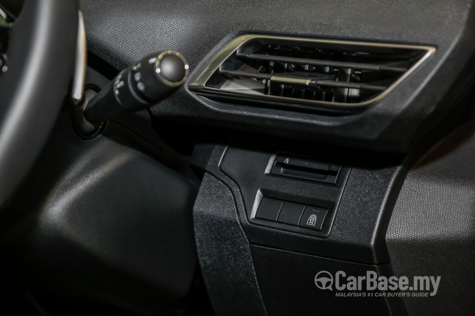 Peugeot 3008 P84 (2017) Interior