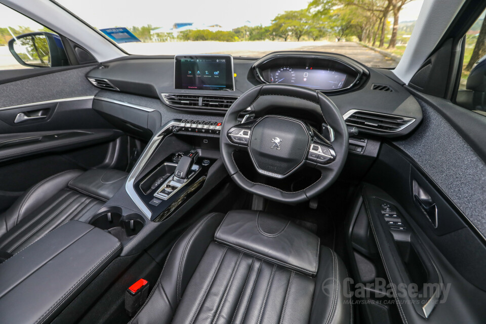 Nissan Navara D23 (2015) Interior