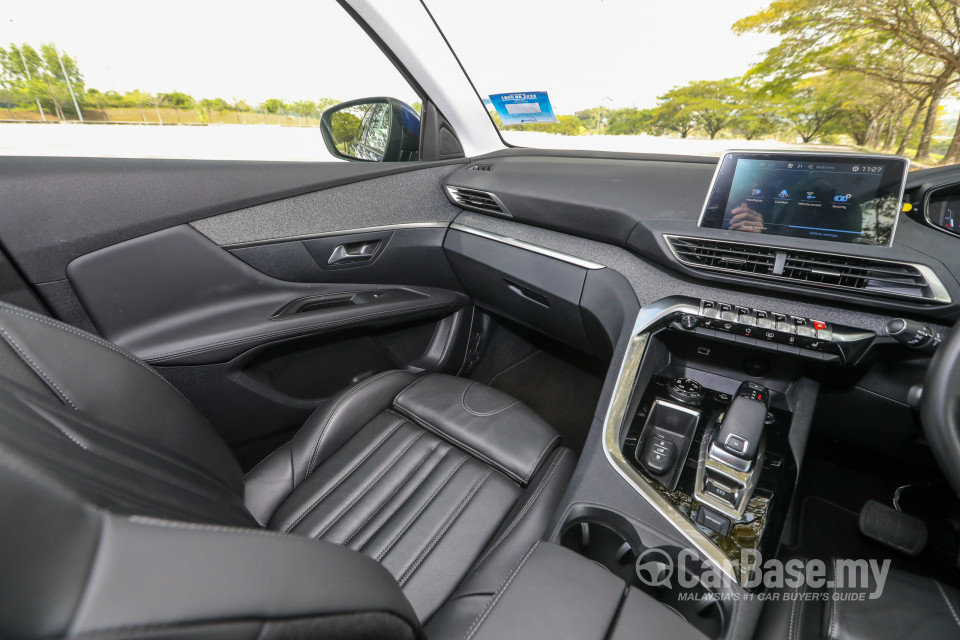 Peugeot 3008 P84 (2017) Interior